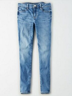 American Eagle Outfitters Next Level Stretch Low-Rise Jegging. Size: 16